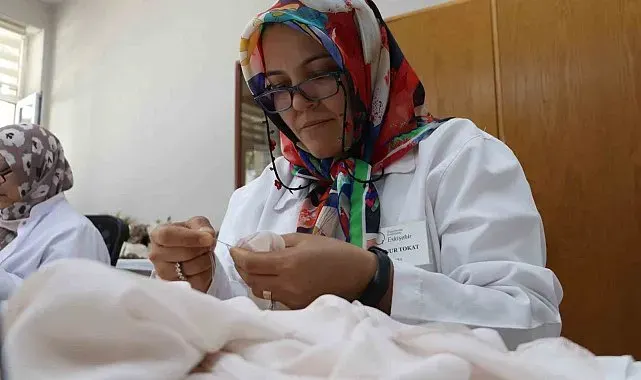 Bir iğne ve bir iplikle kültür mirasını geleceğe taşıyorlar
