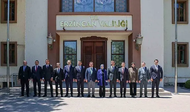 Vali Aydoğdu, yeni atanan vali yardımcıları ve kaymakamlarla toplantı yaptı