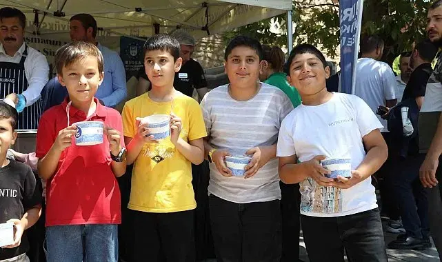 Yenişehir'de aşure bereketi