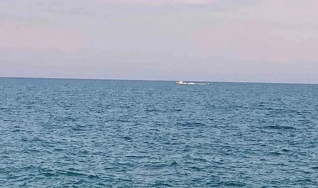 Kızkalesi'nde denizde kaybolan şahsın bulunması için arama çalışmaları sürüyor