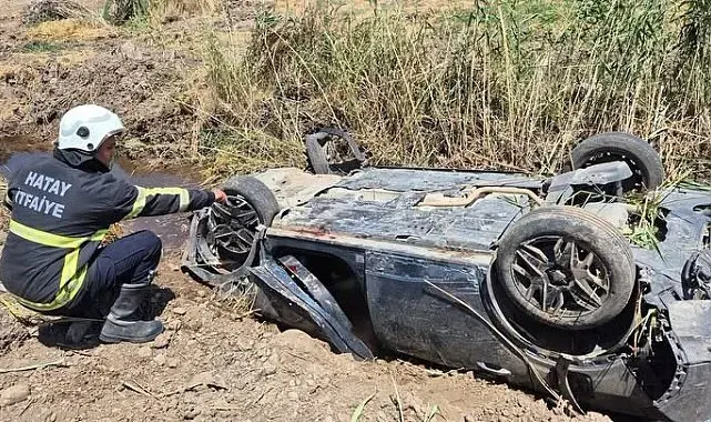 Takla atarak hurdaya dönen otomobilin sürücüsü yaralandı
