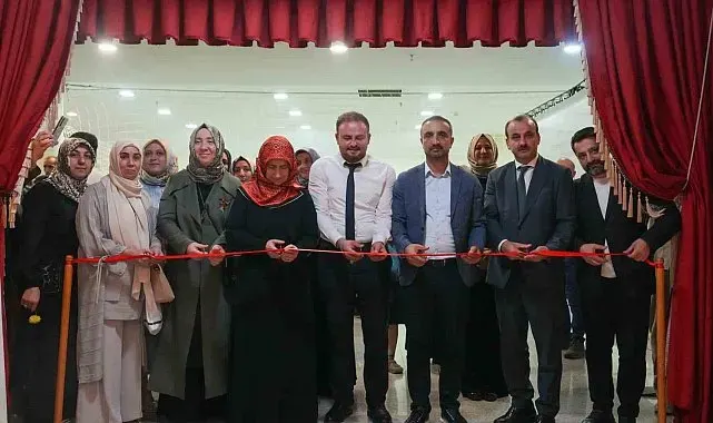 Tezhip sergisi sanatseverler ile buluştu