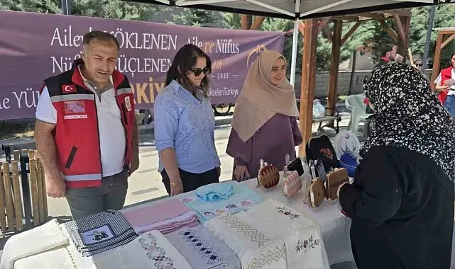 Bayburt'ta şehit ve gazi ailelerinin el emeği ürünleri sergilendi