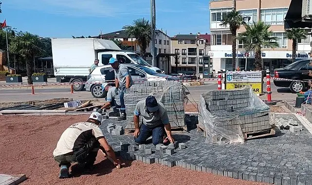 Kandıra'nın yeni meydanı şekilleniyor
