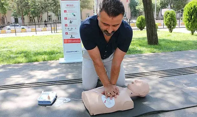 Diyarbakır'da ani kalp durmalarına karşı hayat kurtaran uygulama
