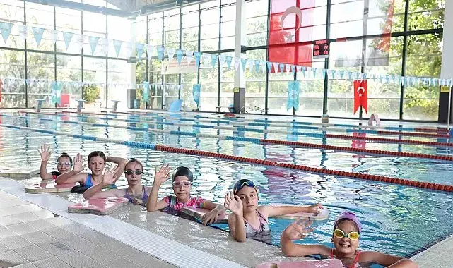 Nilüfer'de kırsal mahallelerdeki çocuklar yüzme öğreniyor