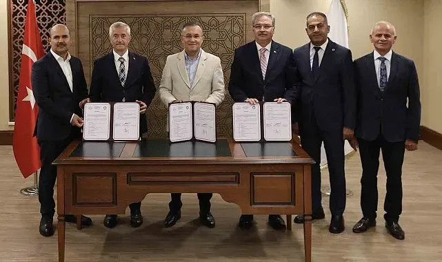 LGS'de başarı gösteren öğrencilere Şahinbey'den eğitim desteği