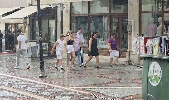 Kırklareli ve Edirne'de sağanak hayatı olumsuz etkiledi