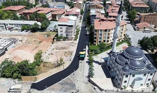 Battalgazi'de asfalt mesaisi aralıksız sürüyor