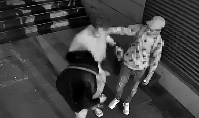 Beyoğlu'nda yankesicilik kamerada: Cep telefonu hırsızı tutuklandı