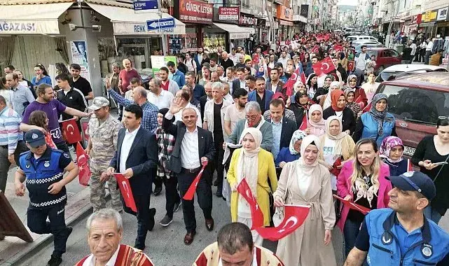 Körfez'de 52. Altın Kiraz Kültür ve Sanat Festivali coşkusu başlıyor