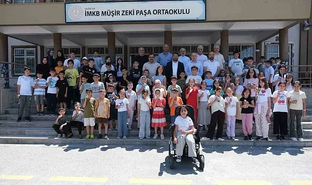 Yaz Kur'an kursunda eğitim ve sosyal etkinlikler bir arada