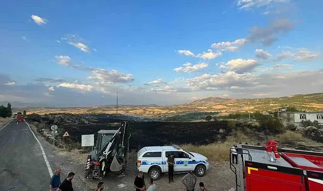 Zirai ve ormanlık alanda çıkan yangın 5 saat sonra söndürüldü
