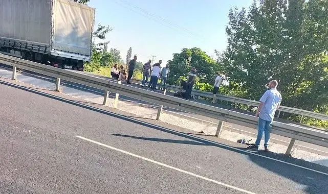 Kazaya karışan hemşire çift, hayat için seferber oldu
