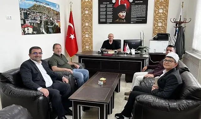 Örgün eğitimle birlikte hafızlık programı 152'nci mezununu verdi
