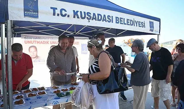 Kuşadası Belediyesi görevi başında hayatını kaybeden çalışanlarını unutmadı