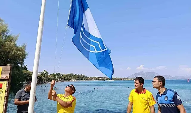 Hastanealtı Plajı'nda Mavi Bayrak yeniden gönderde