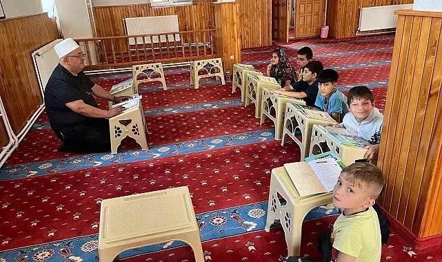 Emet'te Yaz Kur'an Kurslarına yoğun ilgi