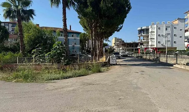 Gece yarısı patlatılan havai fişek, mahalleyi ayağa kaldırdı: Kimi deprem sandı, kimi maç var zannetti