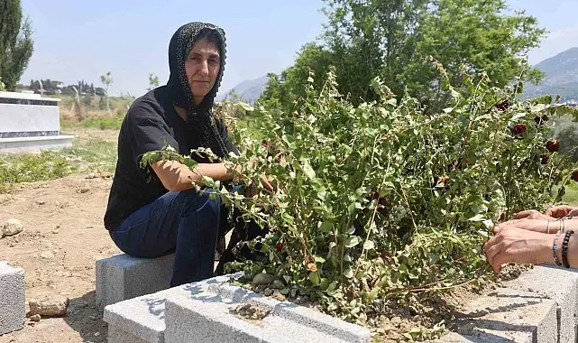 Yolunu gözlediği iki çocuğunun babası kazada can verdi