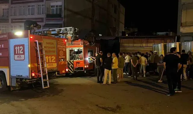 Boya deposu alevlere teslim oldu