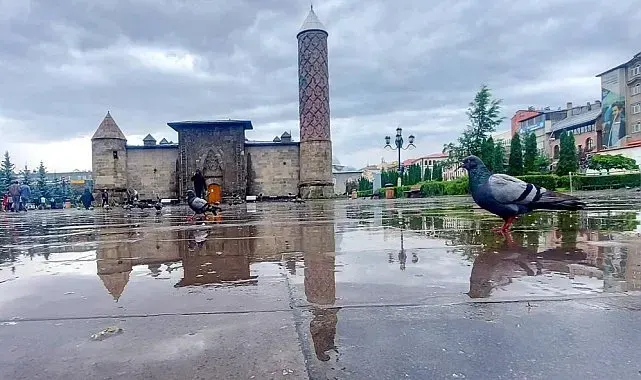 Erzurum ve Ardahan için "sarı" kodlu uyarı: Kuvvetli sağanak ve sel riski