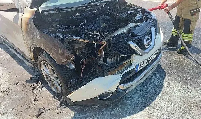 SUV araç yangında kullanılamaz hale geldi