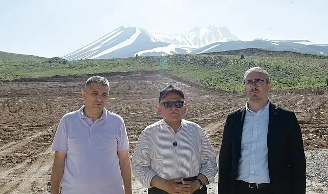Başkan Büyükkılıç müjdeyi verdi: Erciyes'in Develi Kapısı'na yürüyen bant