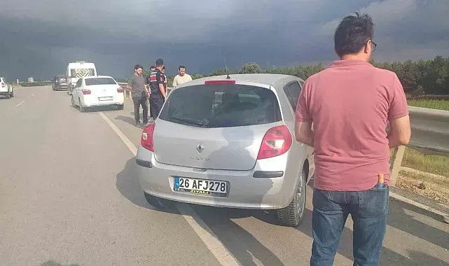 Bilecik'te otomobil bariyere çarptı: 1 yaralı