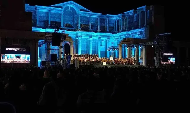 Manisa'da tarihi gece: Sardes Antik Kenti'nde 'Carmina Burana' rüzgarı
