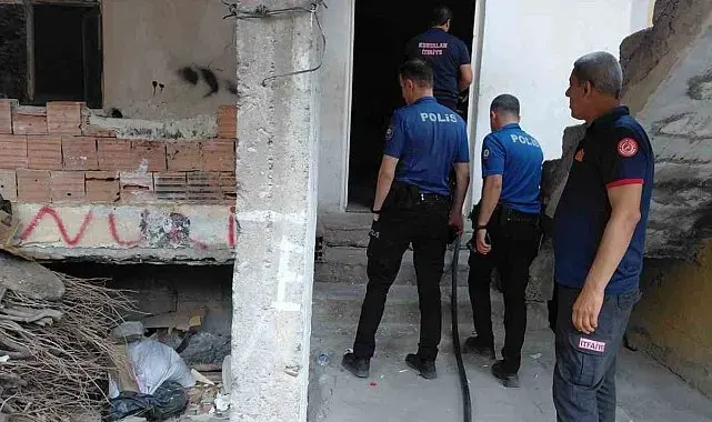 Siirt'te metruk binada yangın