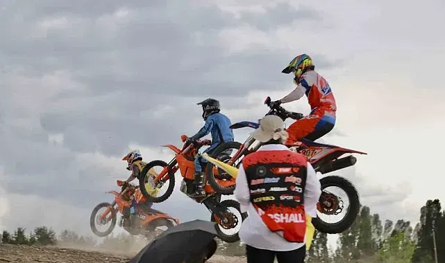 Türkiye sınırları içindeki en yüksek rakımlı enduro yarışı Ağrı'da start aldı