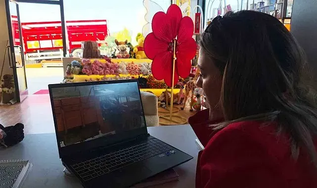 Dedesinin hatırasını "Al Yazmalım" kamyonuyla yaşatıyor