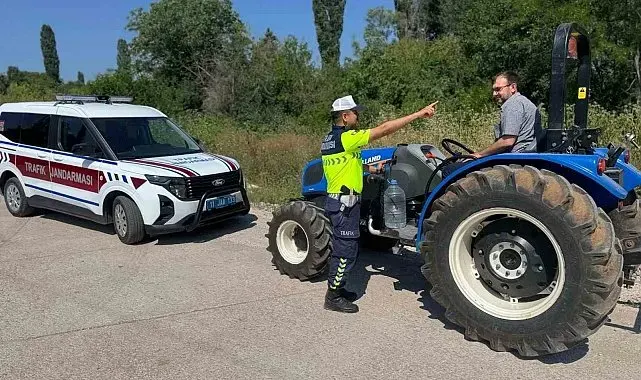 Jandarmadan çiftçilere trafik ve yangın uyarısı