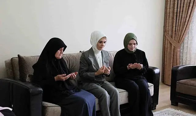 Bakan Göktaş: "Şehitlerimizin emanetleri başımızın tacıdır"
