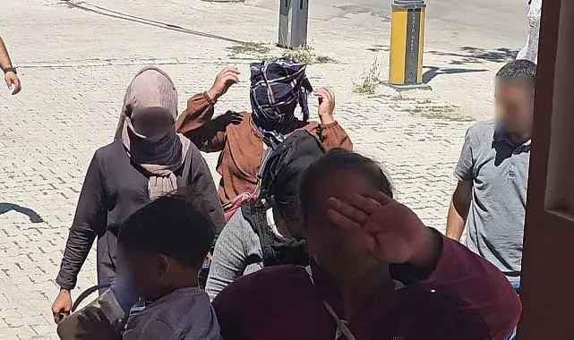 Elazığ'da dilenci şebekesine operasyon: Kameralara el salladılar
