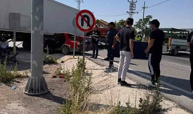 Tır ile otomobil çarpıştı: 2 ölü, 2 yaralı