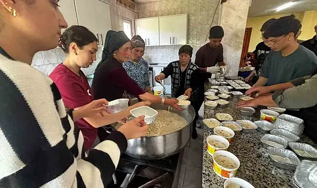 Damal'da Aşure lokması programı