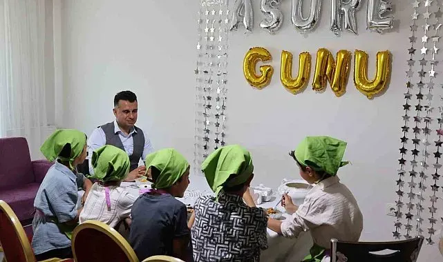 Koruma altındaki çocuklar aşure yaptı