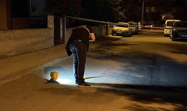 Uzun süredir görüşmediği babasının evine tüfekle ateş açtı
