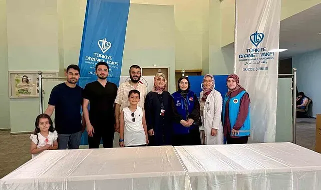 Hastane personeline aşure ikramı
