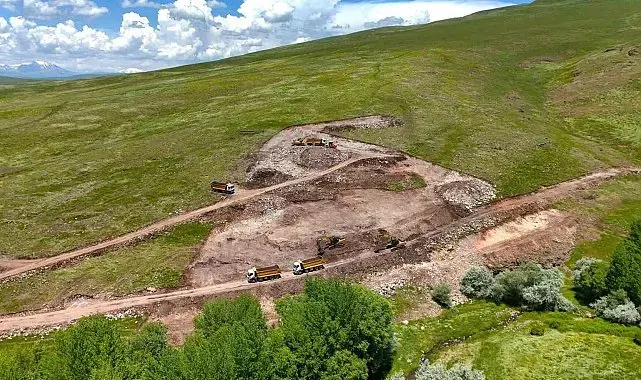 Karakoçan Yukarıovacık Barajının yapımı için ilk kazma vuruldu