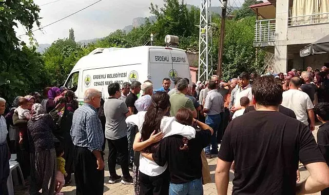 Mersin'de acı olay: Doğum gününde hayatını kaybetti, nikah günü defnedildi