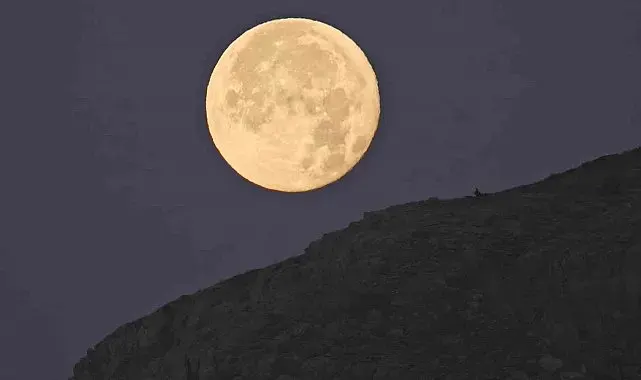 Bitlis'te dolunay batarken güneş doğdu