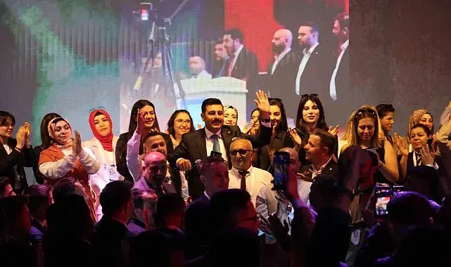 Genç Sağlık Sendikası'nda Osman Kaya güven tazeledi