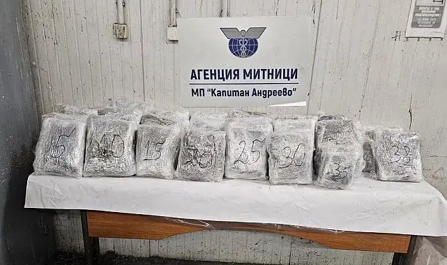 Türkiye'ye sokulmak istenen 47 kilo esrar sınırda ele geçirildi