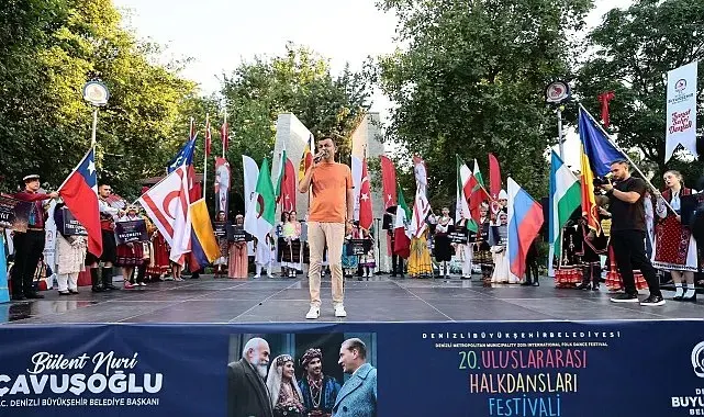 20. Uluslararası Halk Dansları Festivali kortejle başladı