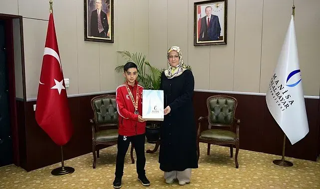 MCBÜ'lü milli karateciden Balkan ikinciliği