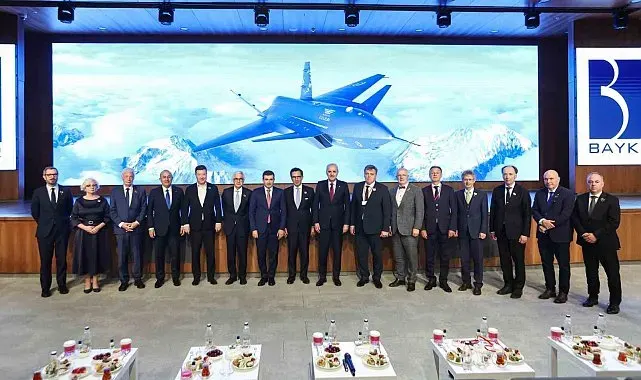 NATO Parlamenter Zirvesi'ne katılan meclis başkanları Baykar Milli Teknoloji Merkezi'ni ziyaret etti