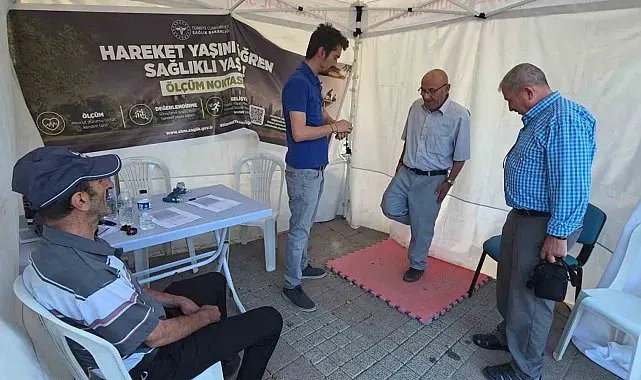 Kütahya'da "Hareket yaşını öğren, sağlıklı yaşa" kampanyası için oluşturulan ölçüm noktası ilgi görüyor